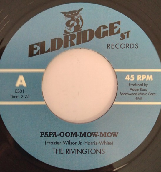 RIVINGTONS "Papa-Oom-Mow-Mow / Mama-Oom-Mow-Mow" 7"