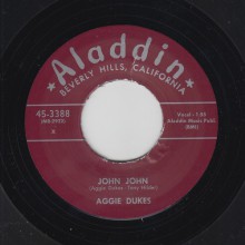 AGGIE DUKES "JOHN JOHN / JEANNIE BARNES "CAN’T GET YOU OFF MY MIND" 7"